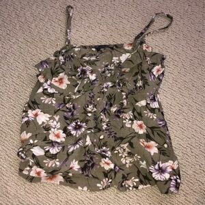 Floral tank top with ruffling